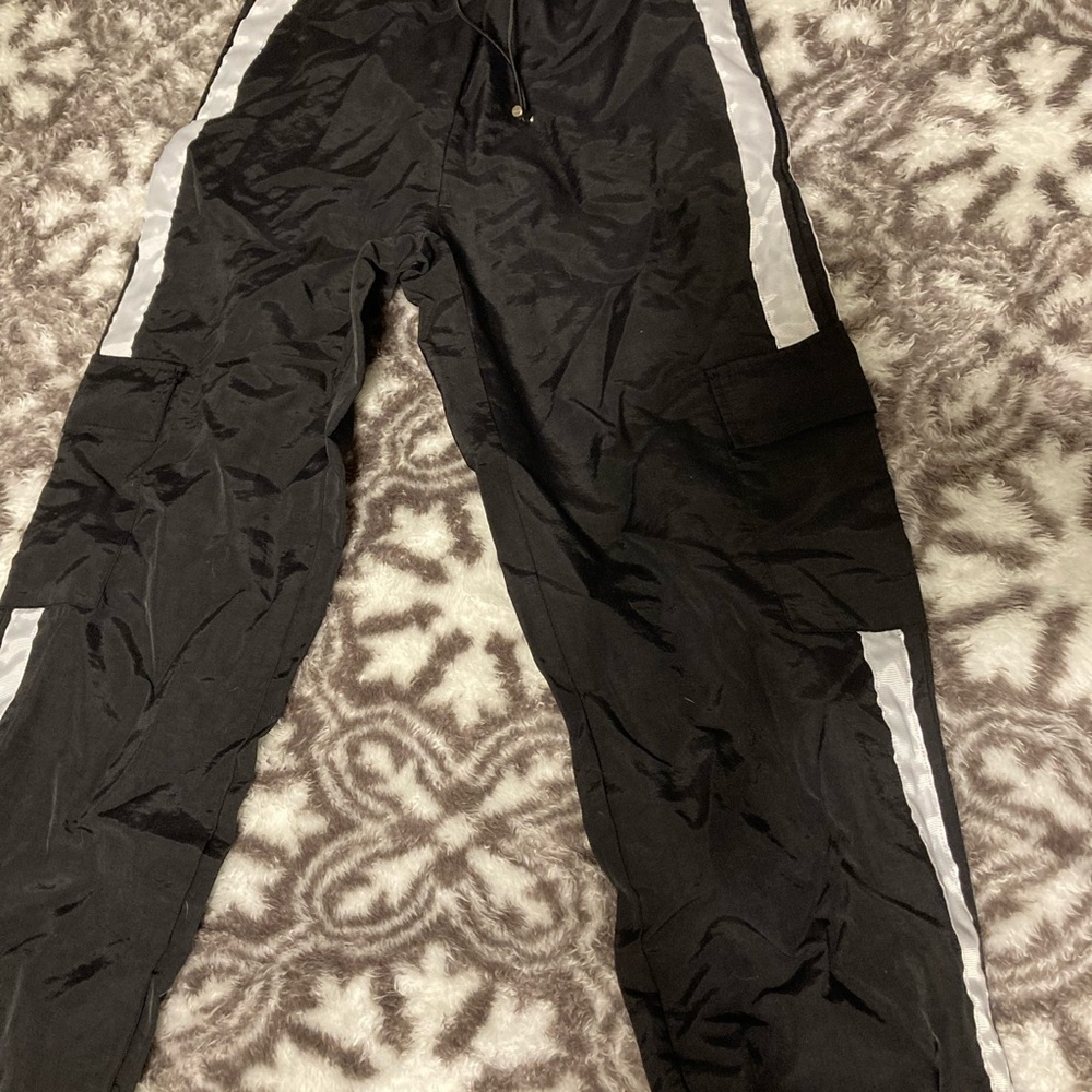 Black and Gray Men's cargo Pants